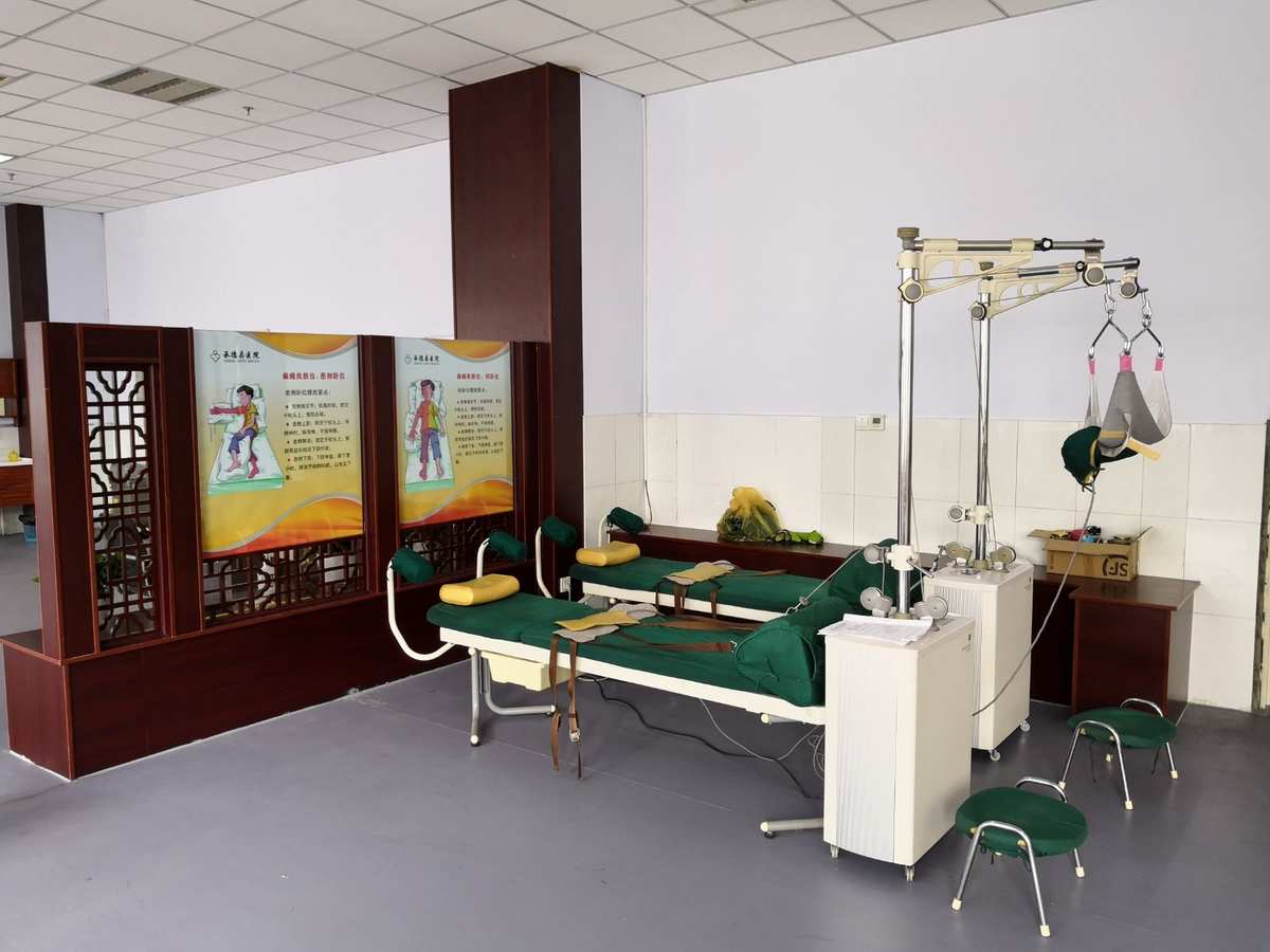 展我蠟風(fēng)姿，揚(yáng)我百年理療——湯崗子康復(fù)醫(yī)院理療科蠟療復(fù)工紀(jì)實(shí)